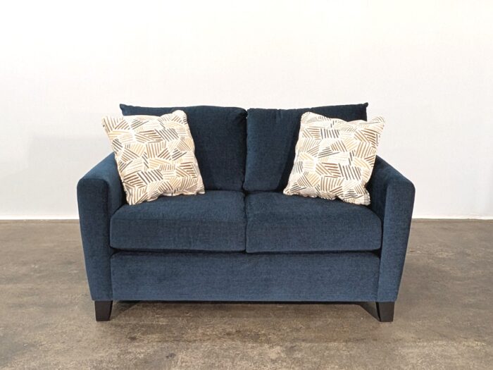 Dillon Loveseat - Entice Indigo