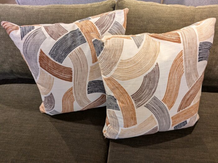 Toss Accent Pillows – D' Spaguetti