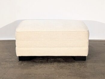 8001 Ottoman – Marley Sand