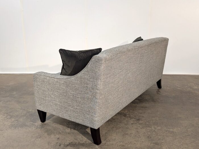 Jade Sofa – Darts Oche - Image 2